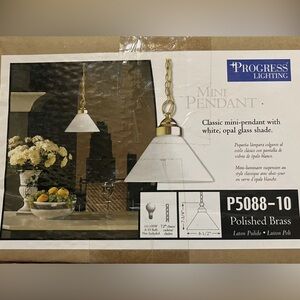 NEW- Never Opened - Polished Brass Pendant Light - Progress Lighting - P5088-10